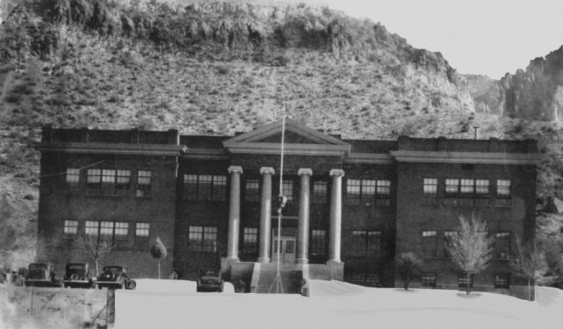 1938 Prospector photo.jpeg (47479 bytes)