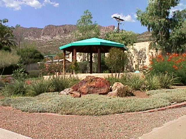 park.jpg (66731 bytes)
